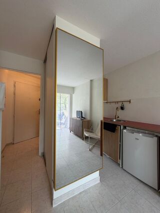  Appartement à louer 1 pièce 19 m²