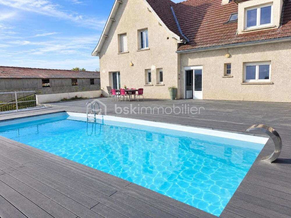 Vente Maison Grande maison familiale de  287 m² - 7 chambres, bureau, sous-sol 125 m² environ & piscine à TRICOT Tricot