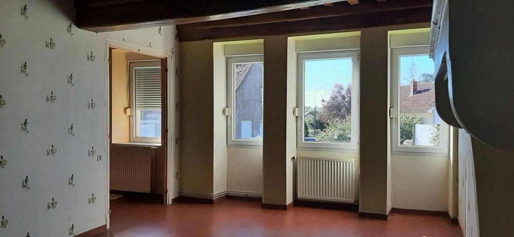 Vente Maison GRANDE MAISON DE VILLAGE A MODERNISER AVEC COUR INTERIEURE ET DÉPENDANCES.  MARLY SUR ARROUX (71) Marly sur arroux