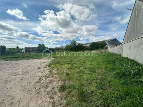 Terrain constructible non viabilisé de 784m2 28000 Montdidier (80500)