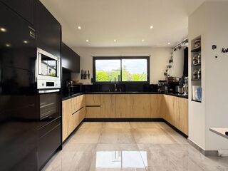  Maison  vendre 5 pices 143 m