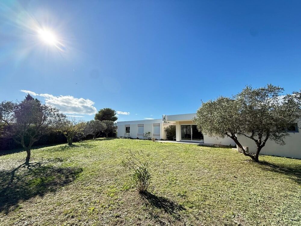 Maison de Type 6 dans un écrin de verdure située à FOS SUR MER - 1272 M2 de terrain