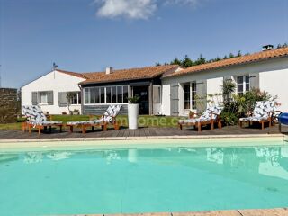  Proprit/chteau  vendre 6 pices 220 m