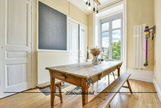  Appartement à vendre 5 pièces 142 m²
