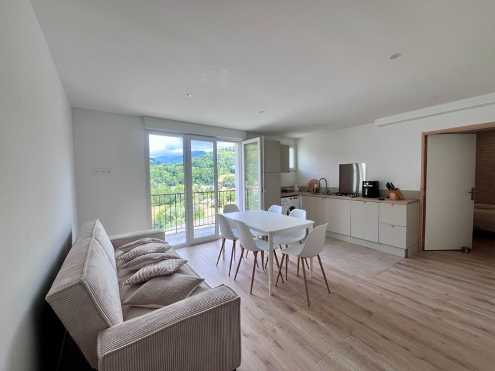 Appartement rénové avec vue imprenable proche d'ARGELES-GAZOST