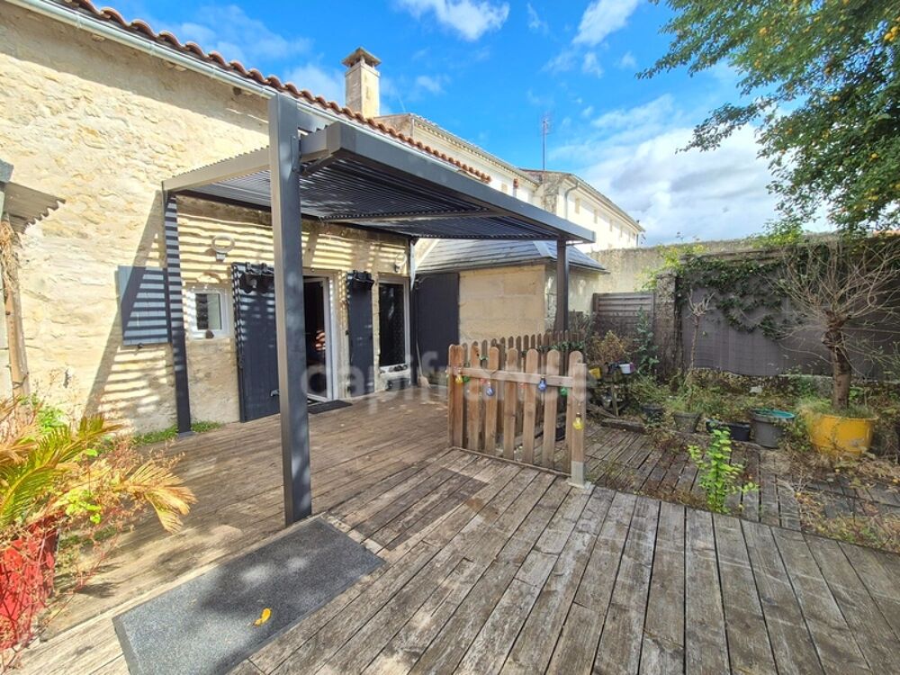 VENTE A TERME LIBRE - Maison 6 pièces PONS (17) - Centre ville - Piscine - Terrain de 167m²