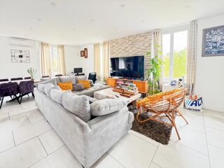  Maison � vendre 10 pi�ces 235 m�