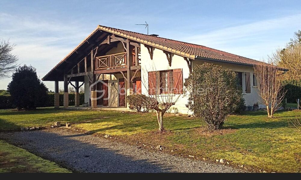 Propriété avec maison, dépendances et 10 ha de terres agricoles planes et irrigables