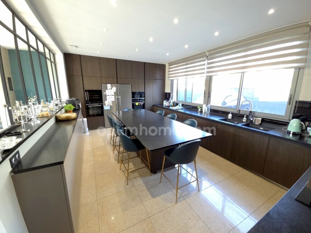 Vente Maison Bonneuil sur Marne - Maison de 7 pièces / 5 Chambres - 276m2 - Terrain 303m2 - 935 000 € FAI Bonneuil sur marne