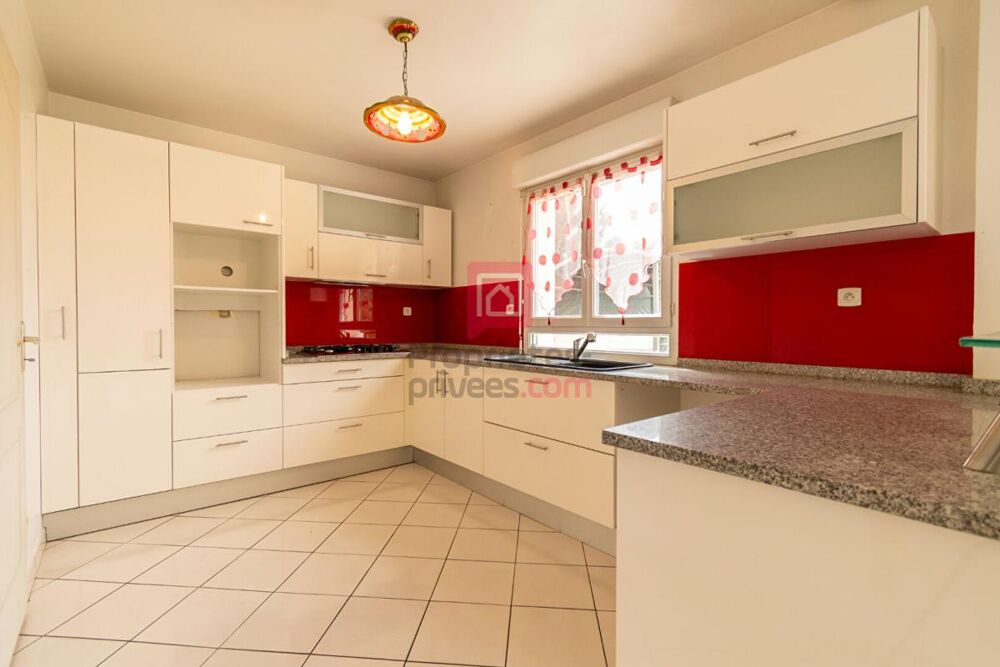 Vente Maison MAREUIL-LÈS-MEAUX  Magnifique maison familiale de 4 chambres, parfaitement entretenue et un terrain clos Mareuil les meaux