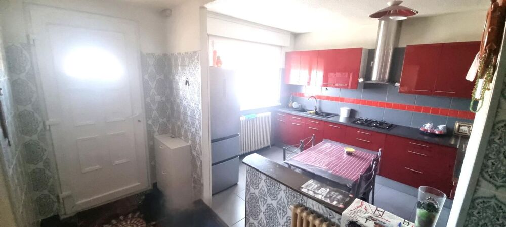 Maison familiale avec beau potentiel - CLASSE D -