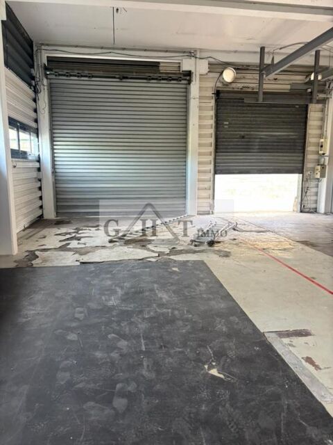   À vendre Entrepôt & bureaux 1900m²- PALAISEAU 