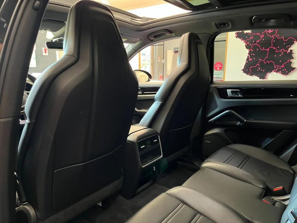 Cayenne E-Hybrid 3.0 V6 462 ch Tiptronic 2019 occasion 34500 B&eacute;ziers