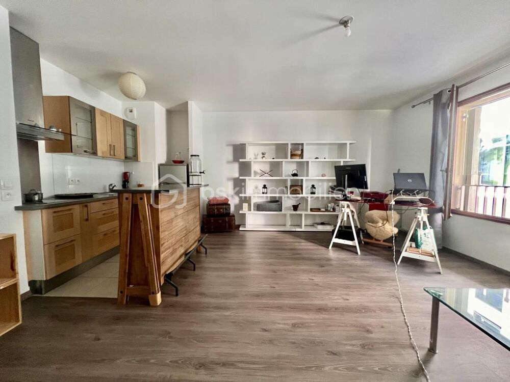 Vente Appartement T2 de 49 m2 en RDC lumineux et calme - RUE DE LA BARBACANE - SAINT-DENIS Saint denis