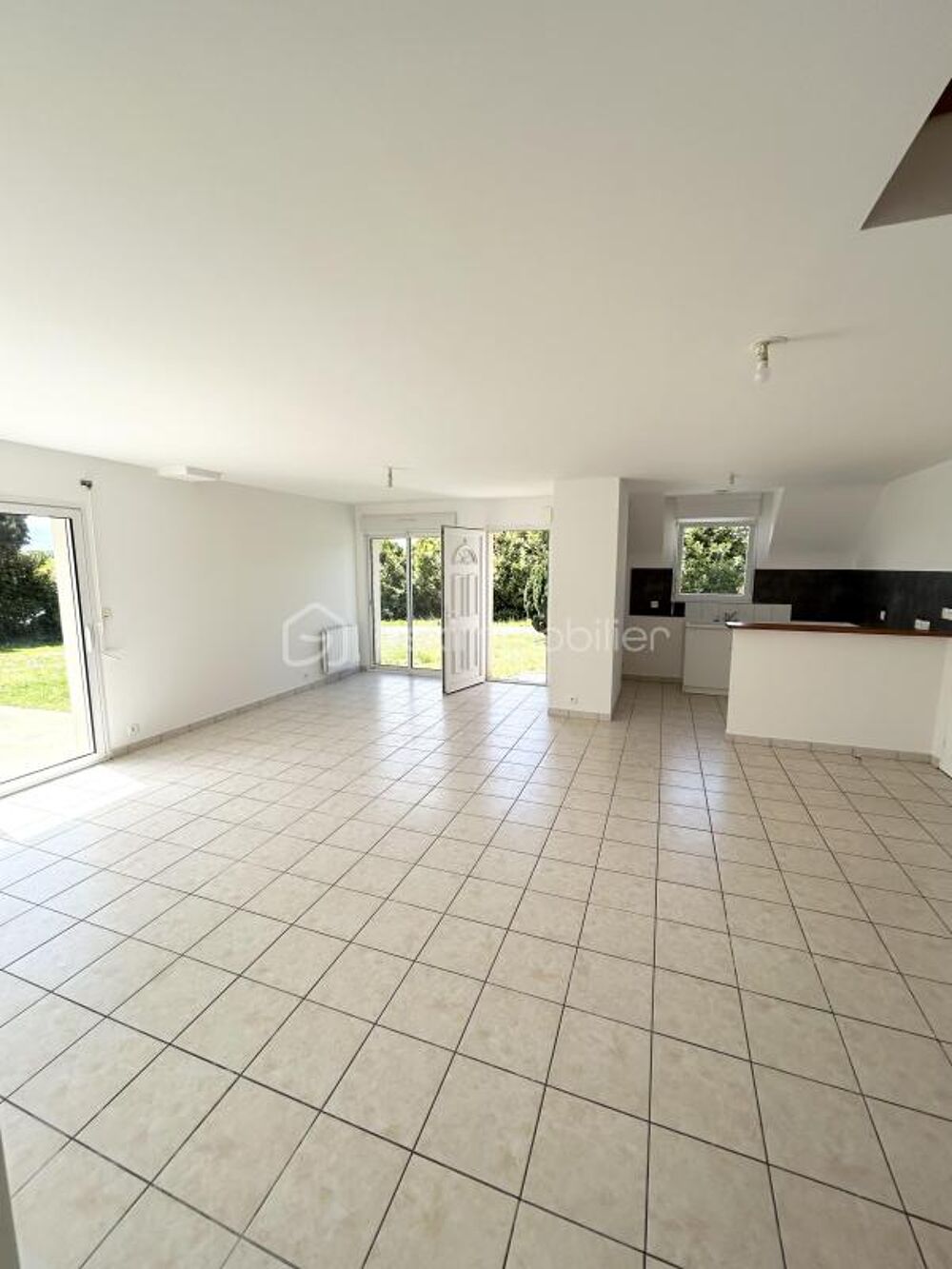 Vente Maison Maison familiale au calme-secteur recherché-4 chambres -jardin 533m2- apercu mer de l'étage Paimpol