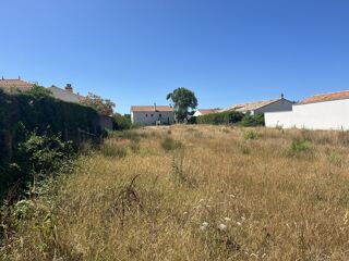  Terrain à vendre 1077 m²