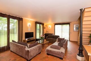  Propri�t�/ch�teau � vendre 8 pi�ces 280 m�