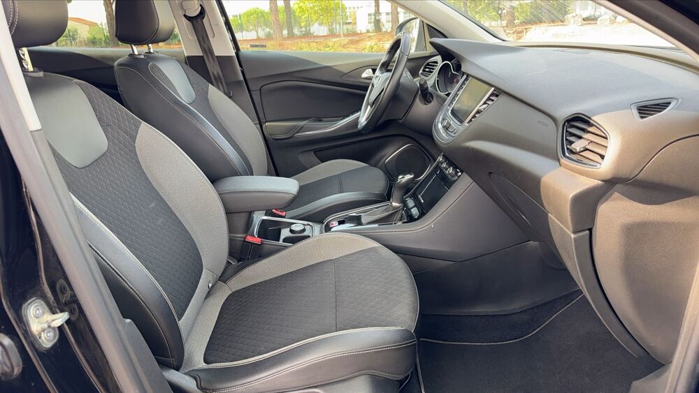 Grandland x 1.2 Turbo 130 EAT6 Innovation - Automatique 2018 occasion 66140 Canet En Roussilon