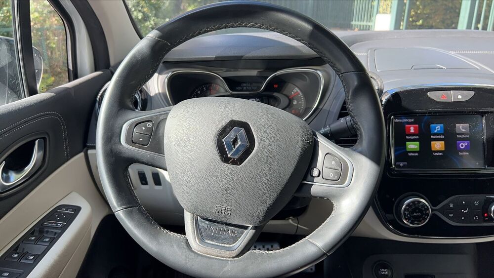 Captur I 1.2 TCe 120 EDC Initiale Paris 2017 occasion 94300 Vincennes