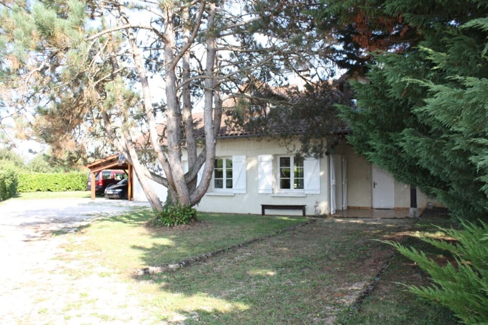 Vente Maison Maison à vendre 7 pièces proche de CUISERY (71) Maison au calme 200m2 - 5 chambres sur 3064m2 de terrain clos à 250 000 € Cuisery