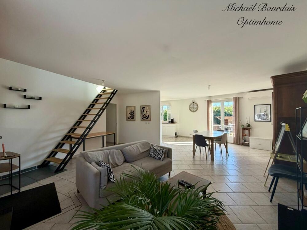 Vente Maison OIZÉ – Maison familiale de 2005 – 5 chambres – Vie de plain-pied – DPE Oize