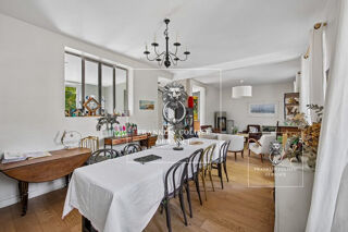  Maison à louer 8 pièces 168 m²