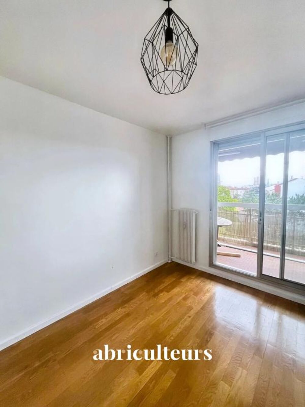 Location Appartement Grand 3 pièces non meublé proche de Gratte Ciel Villeurbanne
