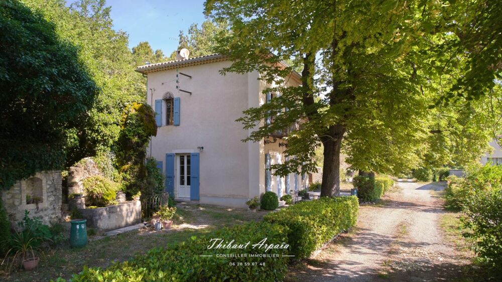 Une propriété où la Provence s'exprime dans toute son authenticité - RIEZ (04500)