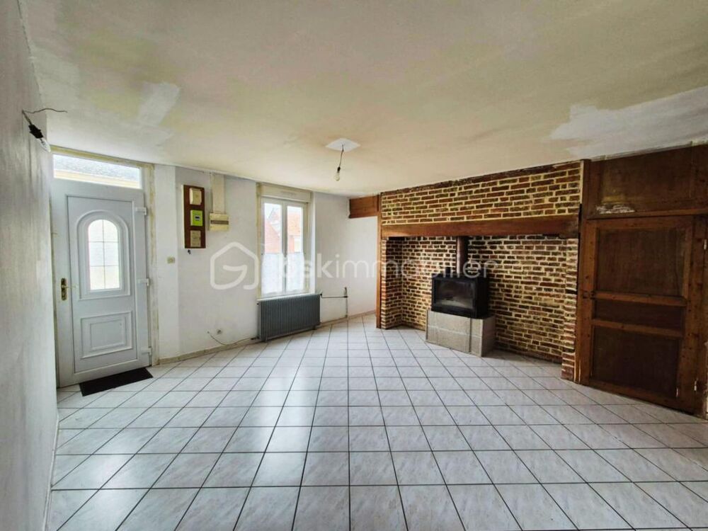 EXCLUSIVITÉ à vendre Maison 111 m² Terrain clos de 1 629 m², deux Dépendances et Garage  Gros potentiel à personnaliser