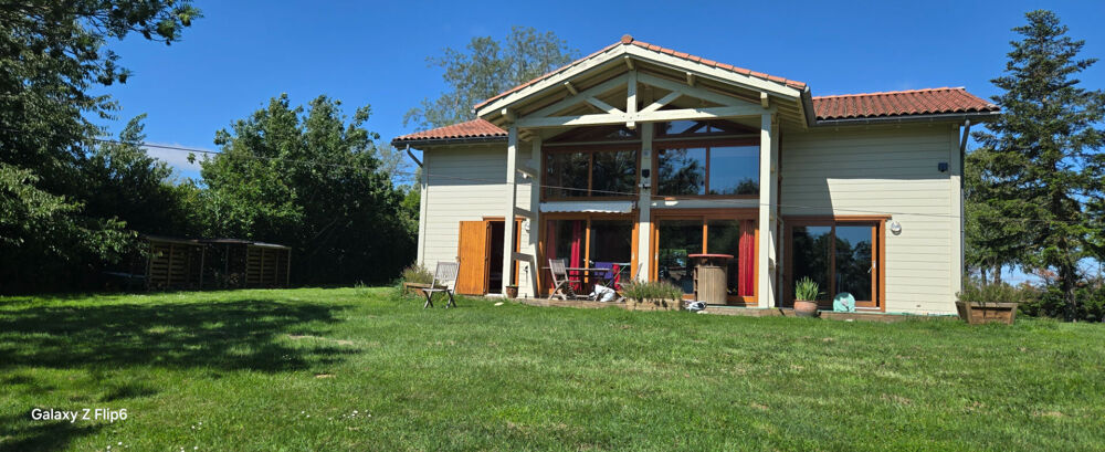 NAYOUX , PROPRIETE DE 259 M² / 3650 m²