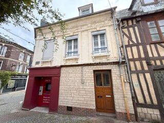  Immeuble à vendre 6 pièces 198 m²