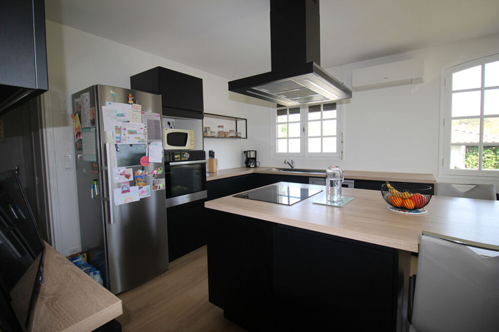 MIMIZAN (40)-Maison 6 pièces  138 m² env.  Sous-sol 100 m²  Terrain 704 m²  Proche plages
