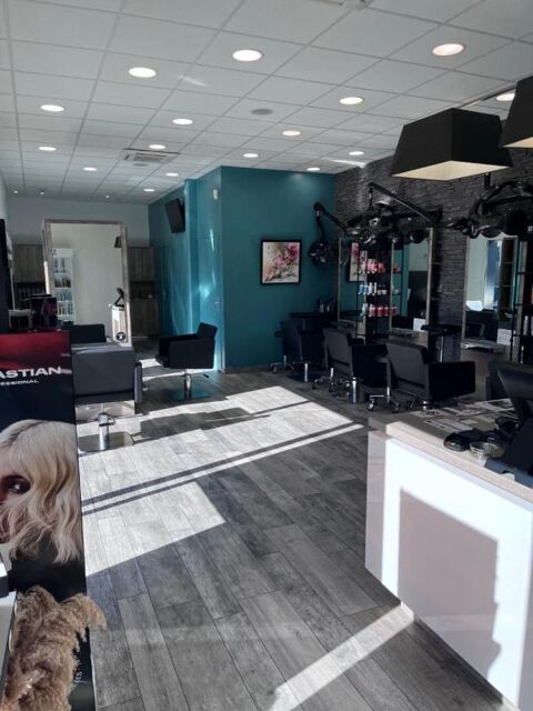   RENNES Sud - SALON DE COIFFURE  70 m² - C.A + 13% 