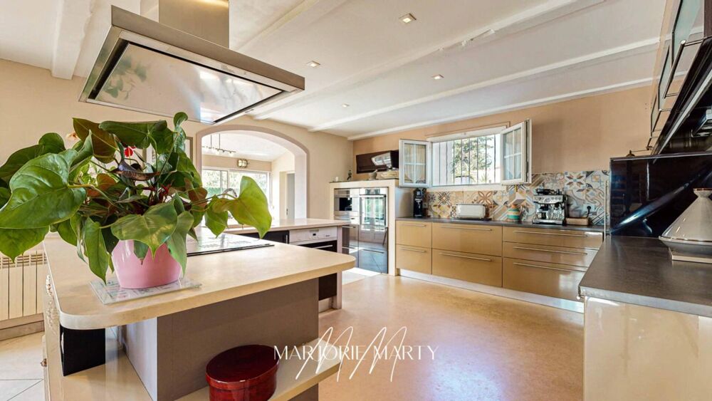 à vendre  Villa Narbonne (11100)