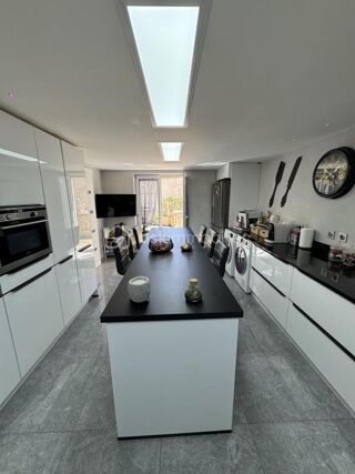  Maison � vendre 6 pi�ces 165 m�