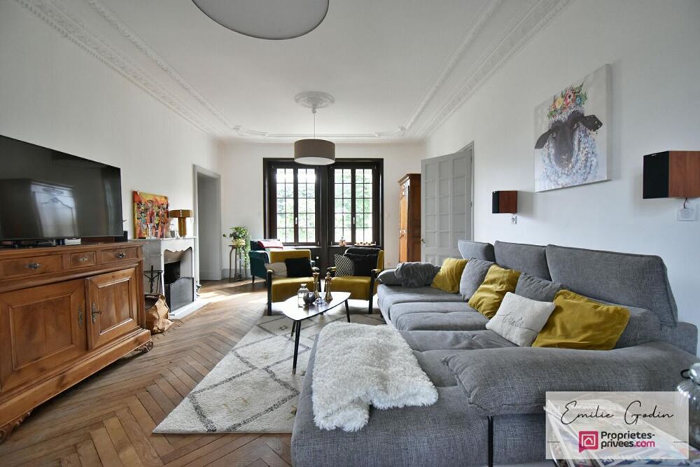 Vente Propriété/Château Maison Bourgeoise Cholet 11 pièce(s) 278 m2 Cholet