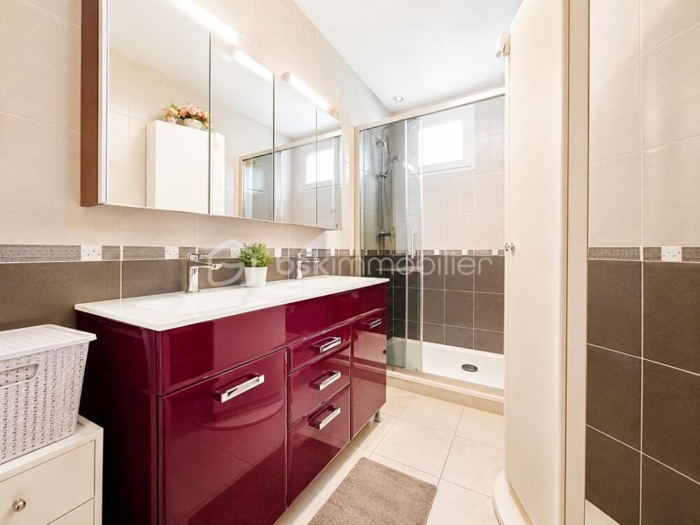 Vente Maison A 8 minutes de MAINTENON et de la gare SNCF, maison de plein pied de 120 m² sur terrain plat et clos sans vis à vis de 2060 m² Maintenon