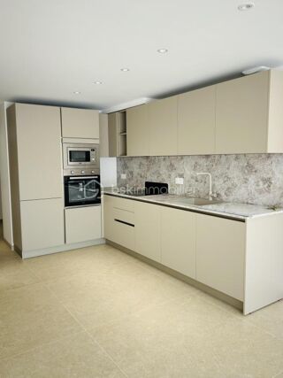  Maison à louer 5 pièces 104 m²