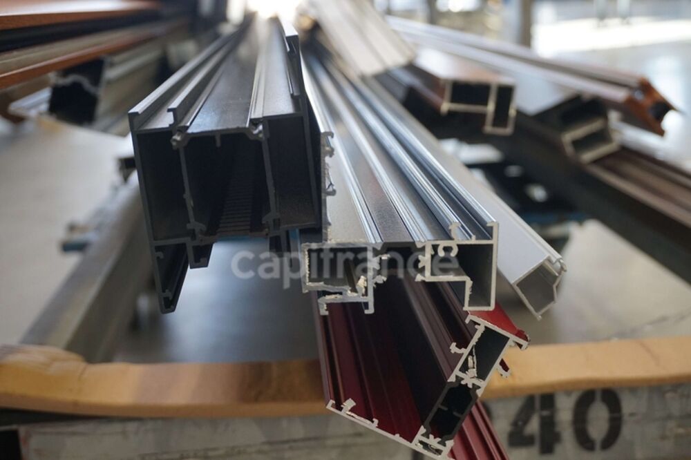   A VENDRE !  Fonds de commerce Menuiserie Aluminium PVC  - NOVES 13 