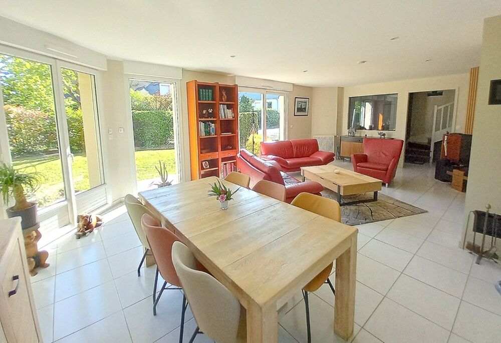 MAISON INDIVIDUELLE  158 m²  4/5 CHAMBRES - GRAND JARDIN