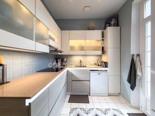  Maison � vendre 9 pi�ces 220 m�