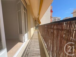  Appartement à louer 3 pièces 56 m²