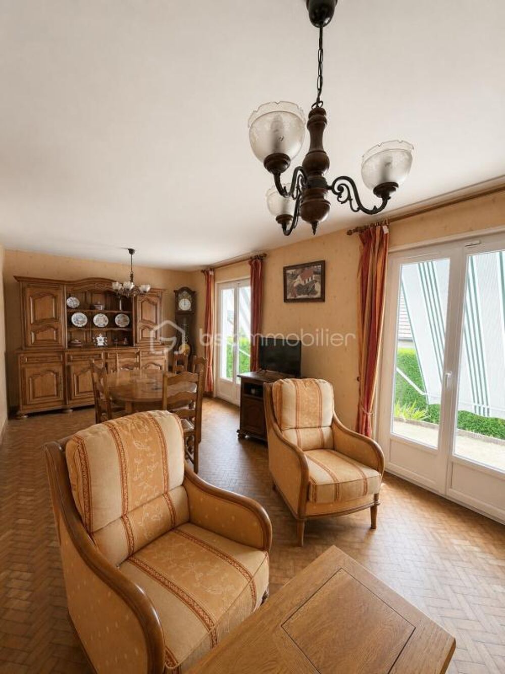 Maison 4 pièces avec sous-sol total et jardin de 559 m², proche du centre  Gisors