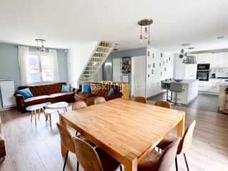  Maison � vendre 7 pi�ces 140 m�