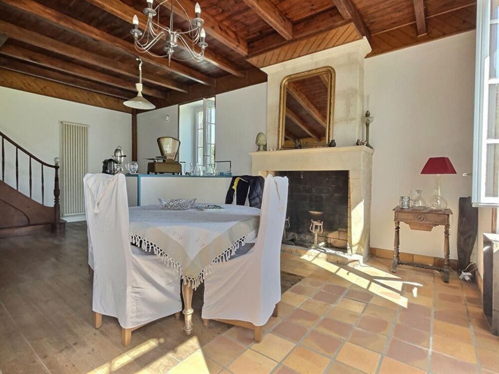 Vente Maison 17250 - Maison La Vallée 5 pièce(s) 140 m2 + 120 m2 à finir de rénover - La vallee