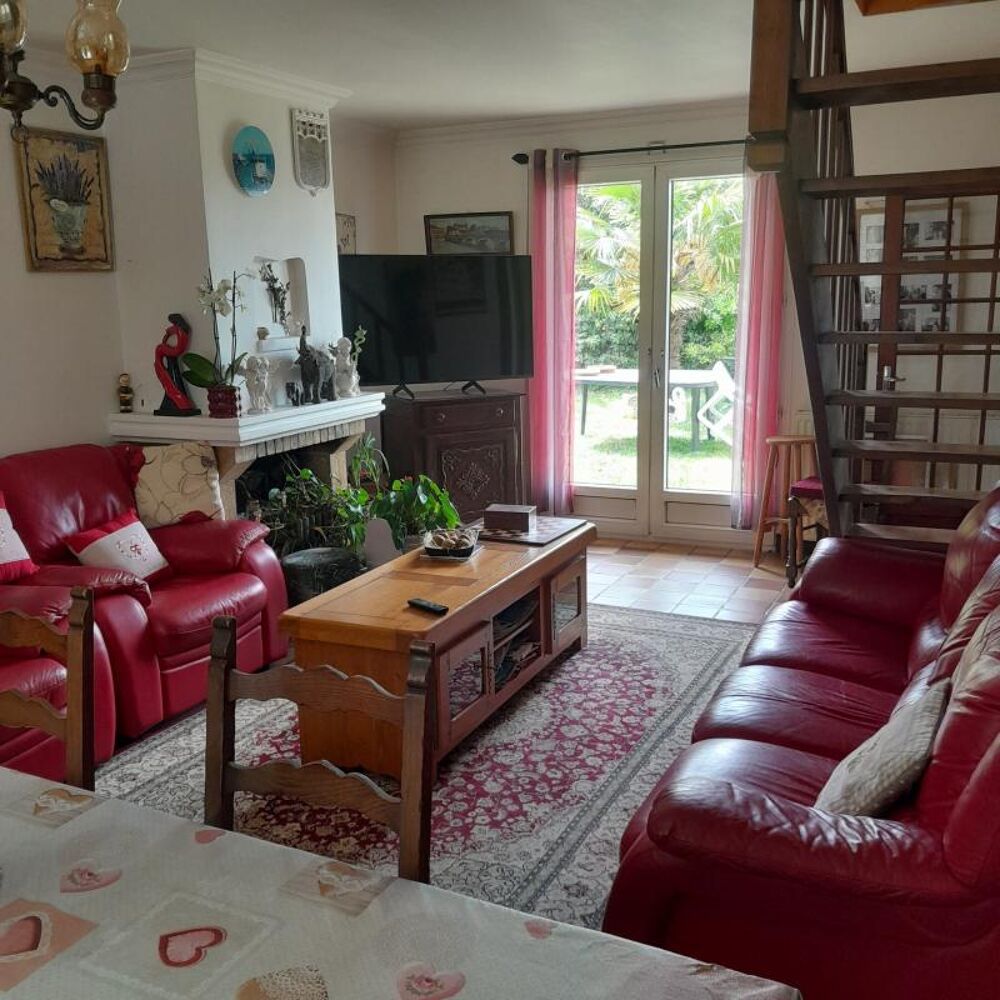 Vente Maison Maison à vendre 6 pièces AIGRE (16) Aigre