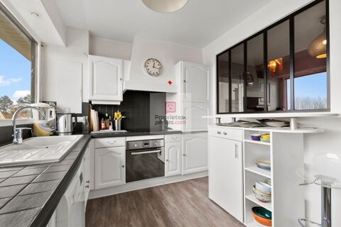 Vente Appartement Appartement triplex 183m2 habitables, en dernier �tage proche Lyc�e international de Saint Germain En Laye Fourqueux