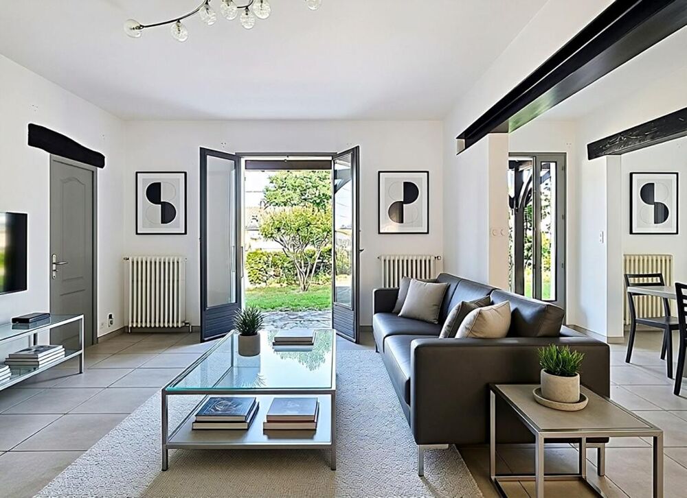 Maison avec garage et parc, annexes