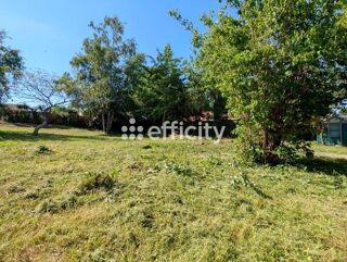  Terrain à vendre 617 m²