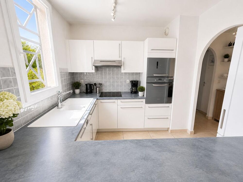 Appartement 4 pièces en dernier étage avec terrasse